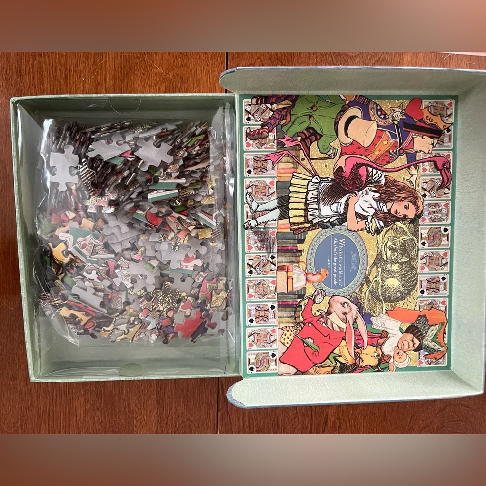Alice in Wonderland 500 Piece Jigsaw Puzzle - Picture 2 of 3